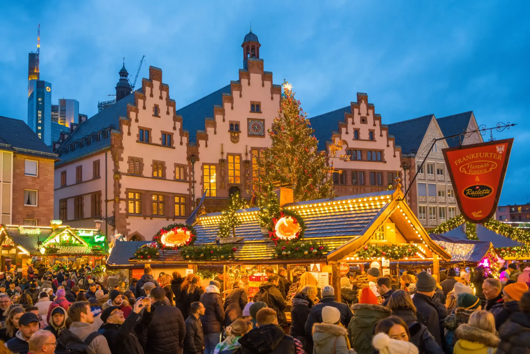 Frankfurt_Weihnachtsmarkt_DSC_1329__c__visitfrankfurt_Holger_Ullmann-scaled