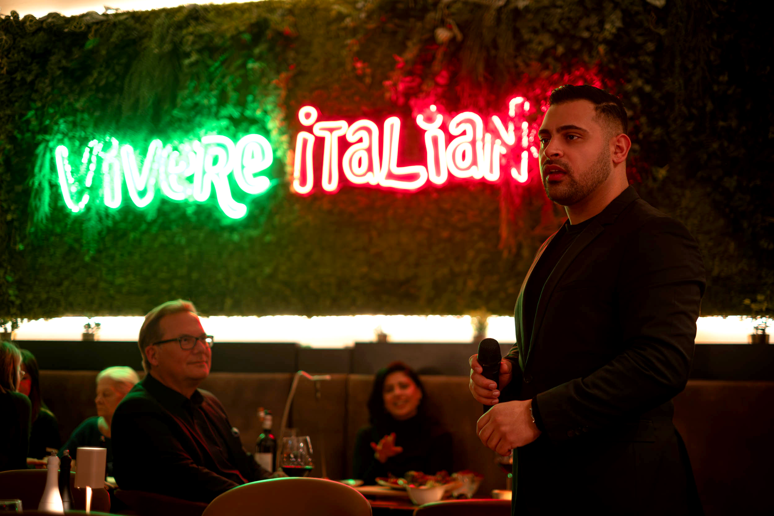 Domenico Straface – Tenor live im Isoletta Frankfurt